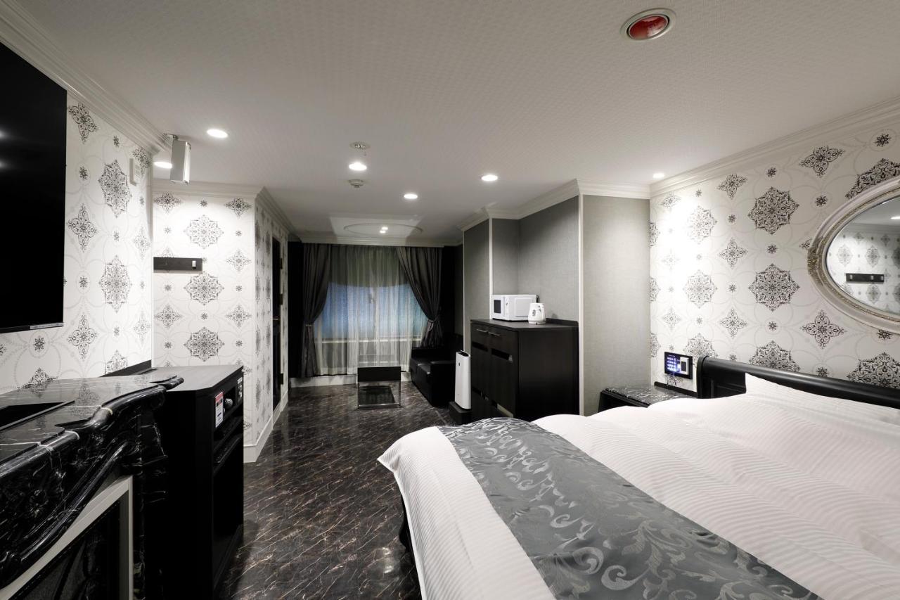 ホテルバースデーきよす店 Hotel Birthday Kiyosu Esterno foto
